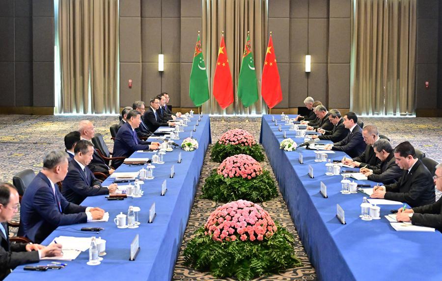 习近平会见土库曼斯坦总统别尔德穆哈梅多夫