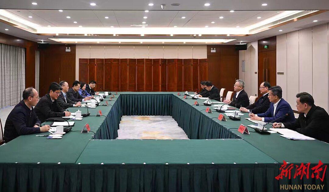 沈晓明毛伟明与李云泽一行会谈