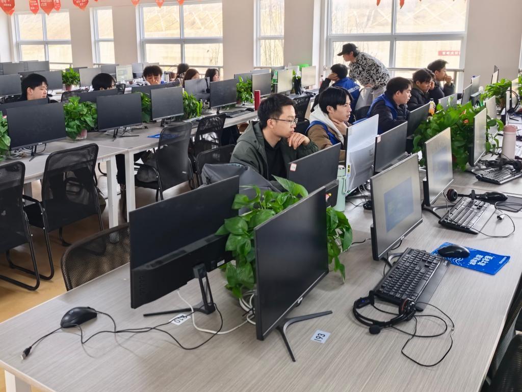 四中全会精神在基层丨大山深处，数据标注员越来越多