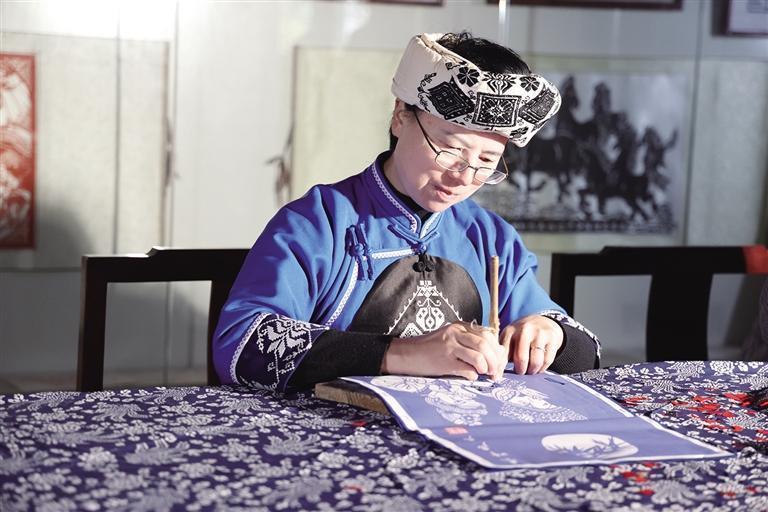 杨永花：泥土中绽放的艺术之“花”