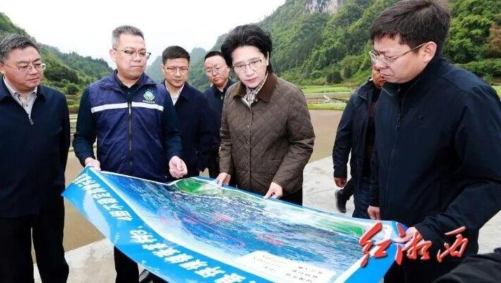 陈华到古丈调研